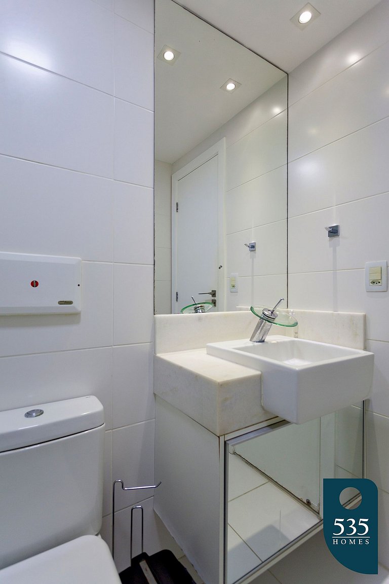 Quarto e Sala no Expresso 2222 Barra