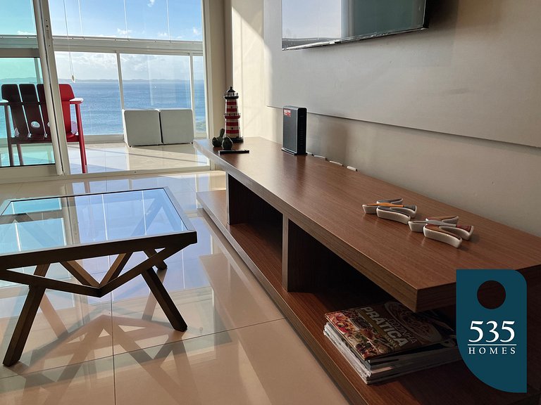 Amplo Quarto e Sala Vista Baía de Todos os Santos