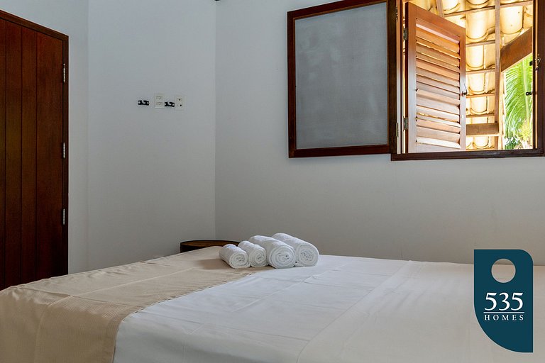 Oasis in the village of Praia do Forte House with 4 suites.