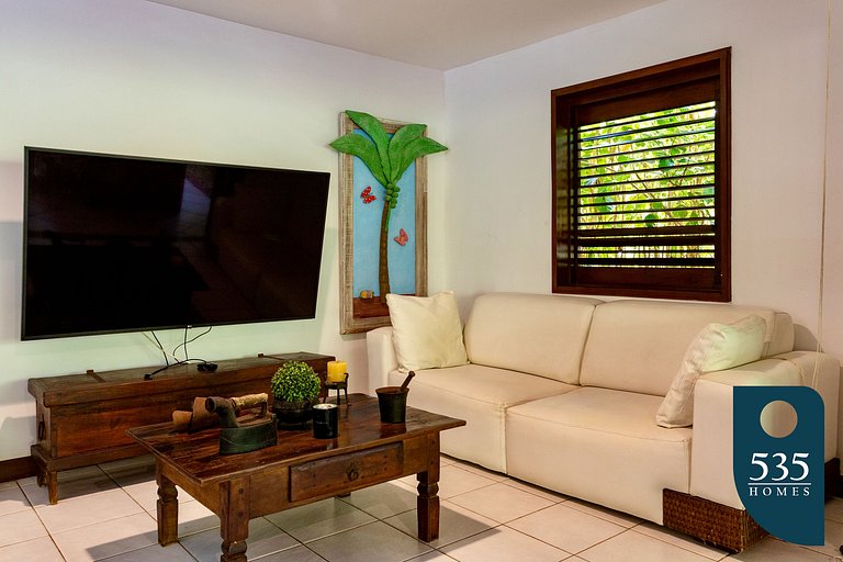 Oasis in the village of Praia do Forte House with 4 suites.