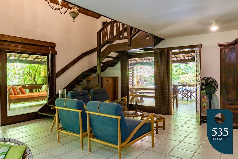 Oasis in the village of Praia do Forte House with 4 suites.