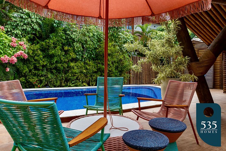Oasis in the village of Praia do Forte House with 4 suites.