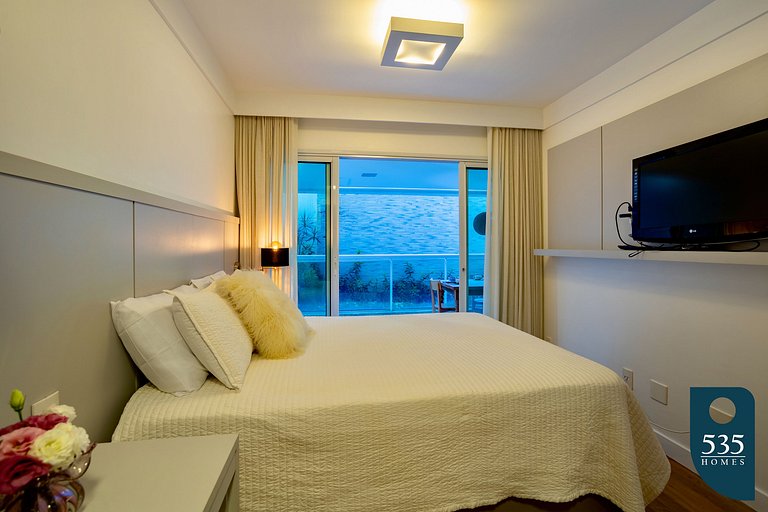 Lindo apartamento com varanda gourmet em Ondina