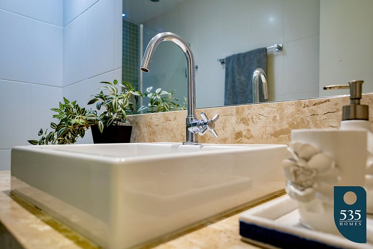 Precioso apartamento con balcón gourmet en Ondina