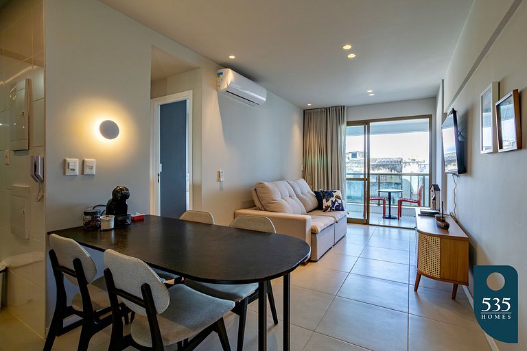 Apartamento em condomínio alto padrão na Barra
