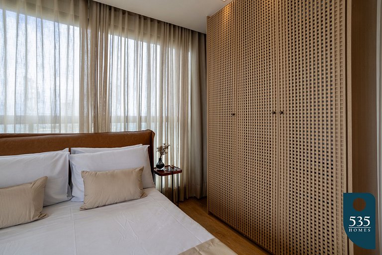 Enjoy the Stunning Beachfront Bedsitter