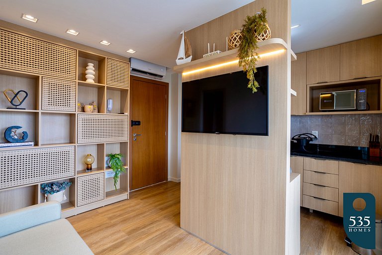 Enjoy the Stunning Beachfront Bedsitter