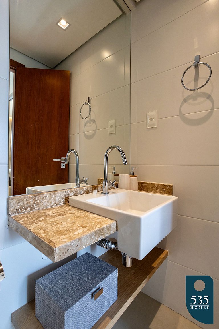 Enjoy the Stunning Beachfront Bedsitter