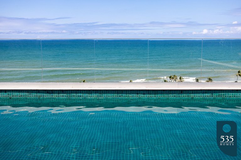 Apartamento em prédio com piscina no rooftop