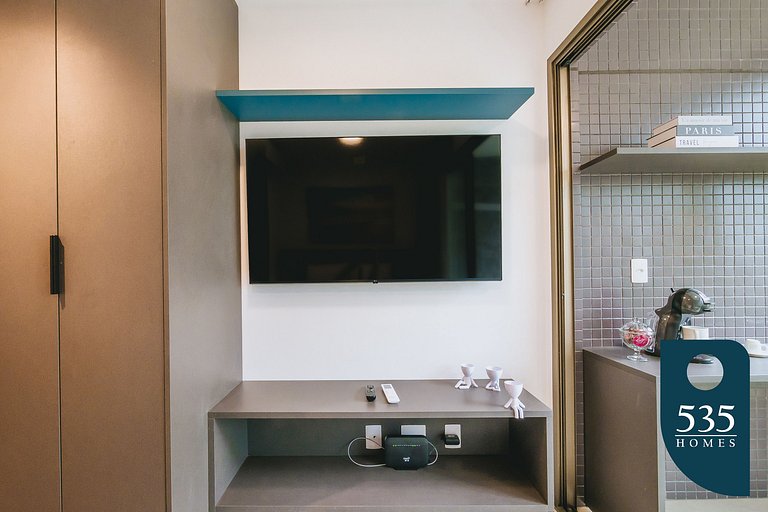 Studio with Rooftop 500m from the Barra's beach