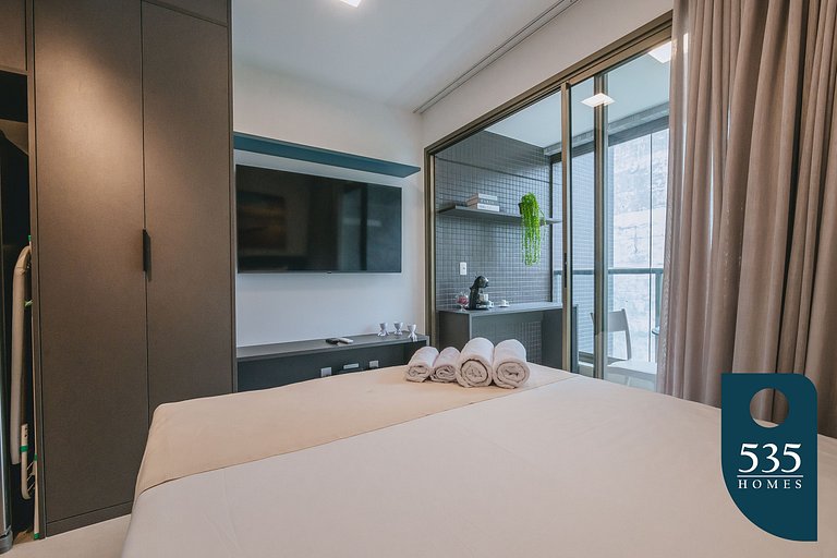 Studio with Rooftop 500m from the Barra's beach