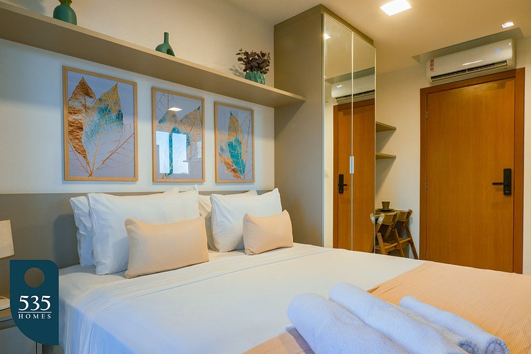 Stay in a Condo 500m from Shopping da Bahia