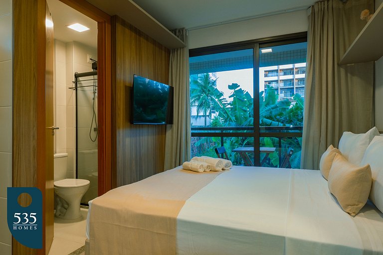 Stay in a Condo 500m from Shopping da Bahia