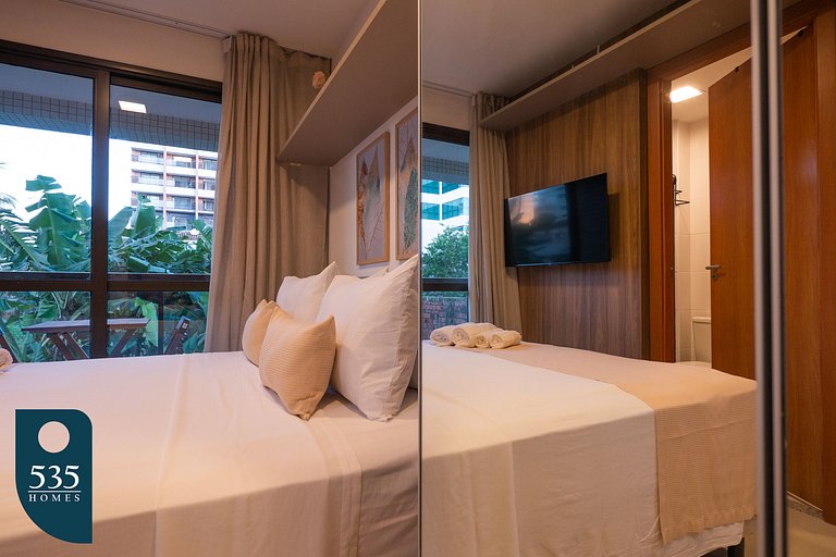Stay in a Condo 500m from Shopping da Bahia