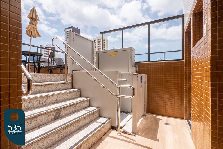 Stay in a Condo 500m from Shopping da Bahia