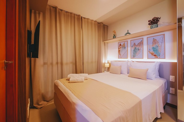 Stay in a Condo 500m from Shopping da Bahia