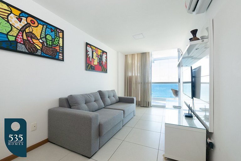 Bedsitter with Sea View, 300m from Farol da Barra