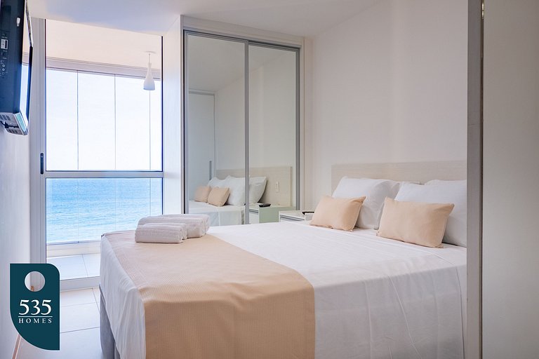 Bedsitter with Sea View, 300m from Farol da Barra