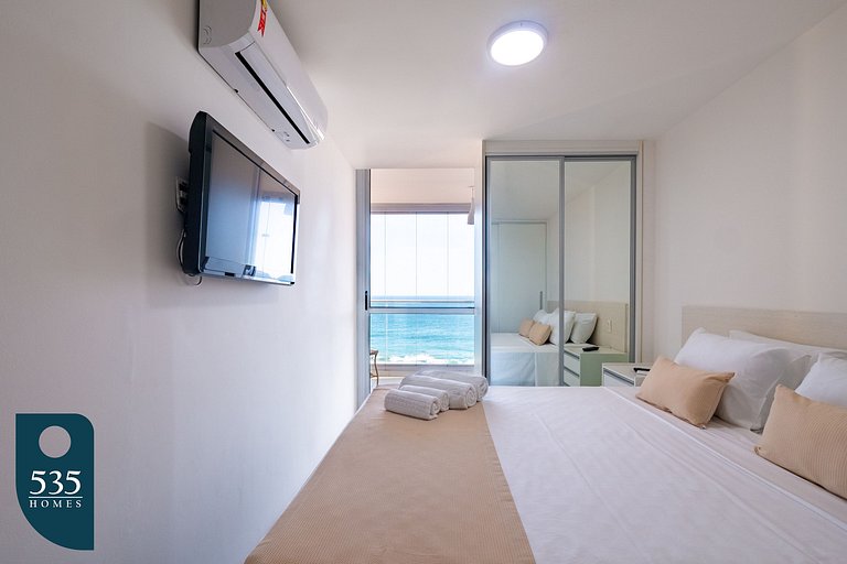 Bedsitter with Sea View, 300m from Farol da Barra