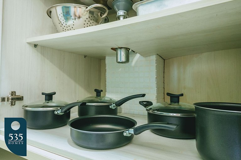 Bedsitter with Sea View, 300m from Farol da Barra