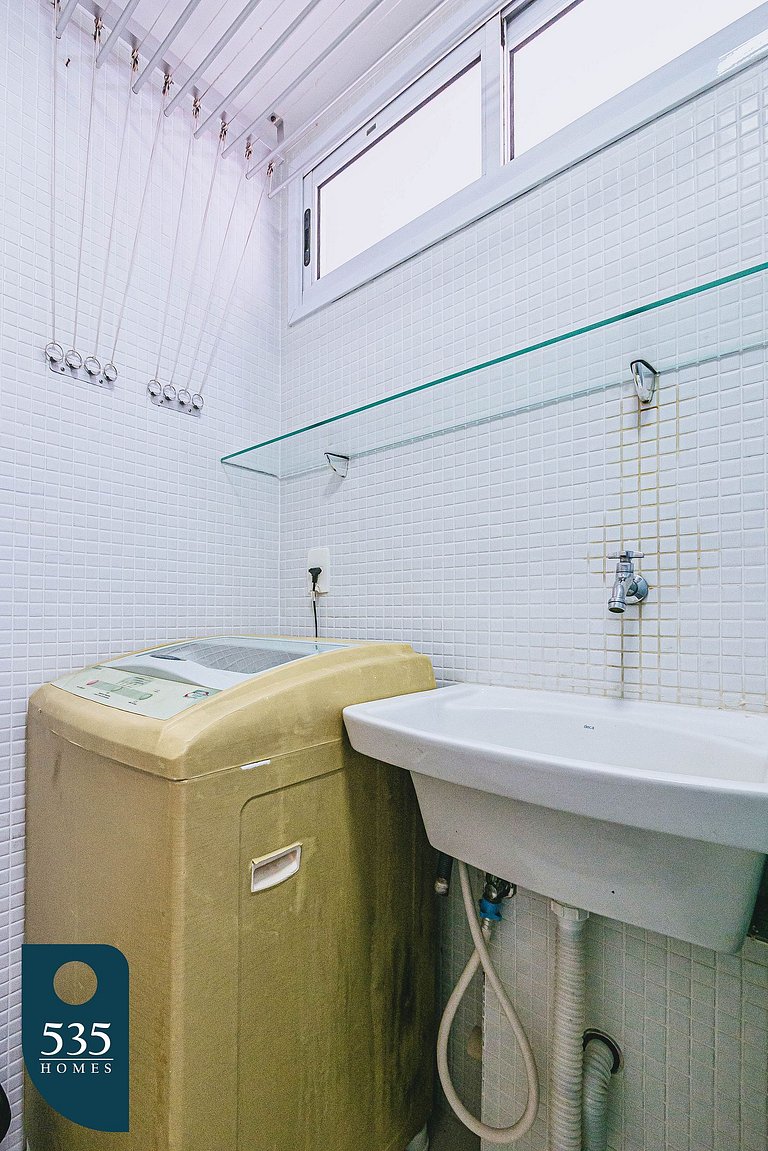 Bedsitter with Sea View, 300m from Farol da Barra