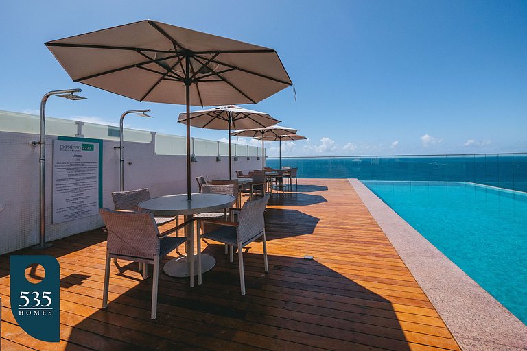 Bedsitter with Sea View, 300m from Farol da Barra