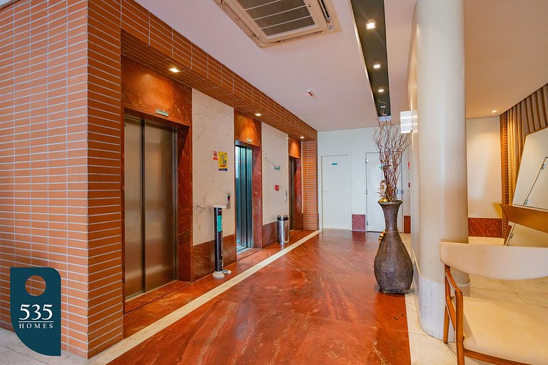 Bedsitter with Sea View, 300m from Farol da Barra