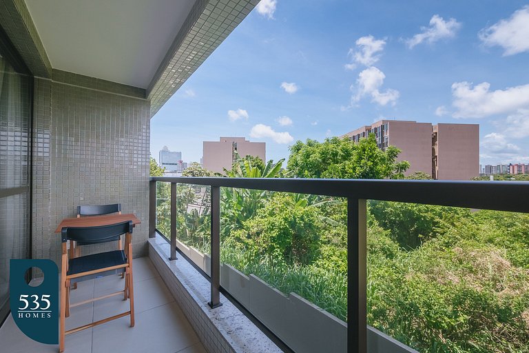 Studio near Shopping and Subway
