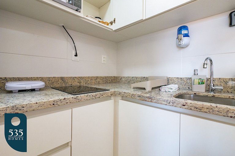 Charming Apartment in Caminho das Árvores