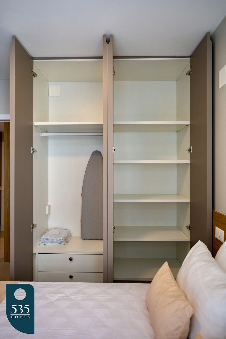 Your Cozy Retreat 100m from Farol Beach