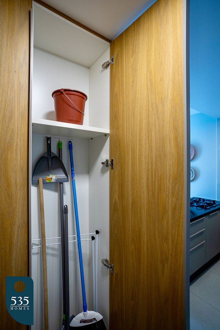 Your Cozy Retreat 100m from Farol Beach