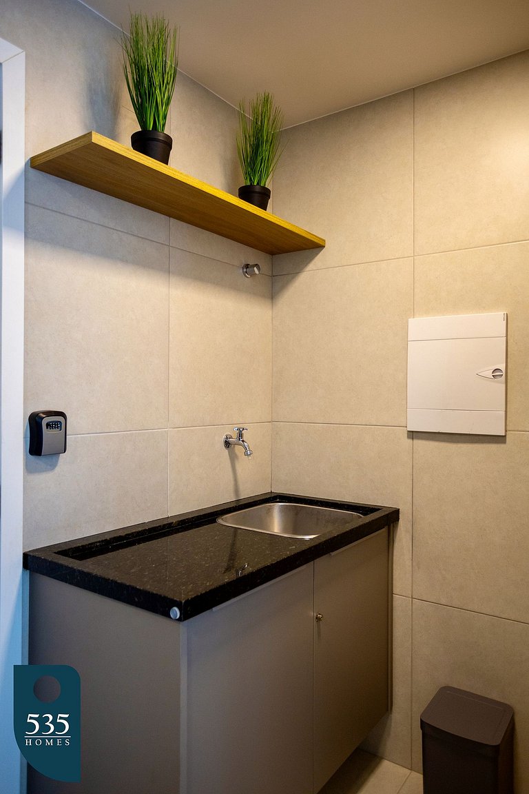 Your Cozy Retreat 100m from Farol Beach