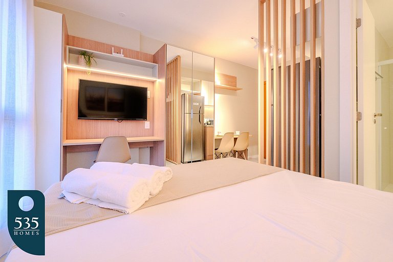 Modern studio in the heart of Caminho das Árvores