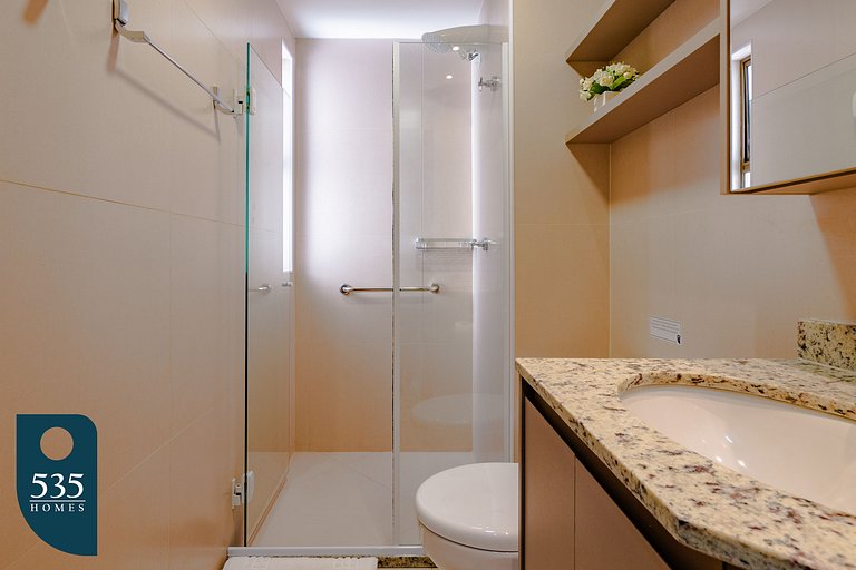 Apartment in a modern condominium in Itaigara