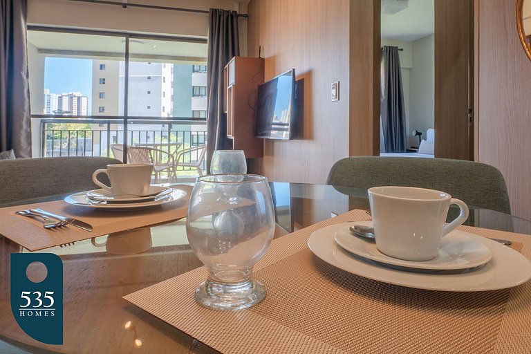 Apartamento em condomínio moderno no Itaigara