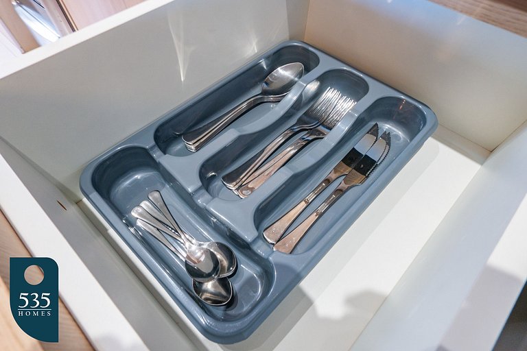 Apartamento em condomínio moderno no Itaigara