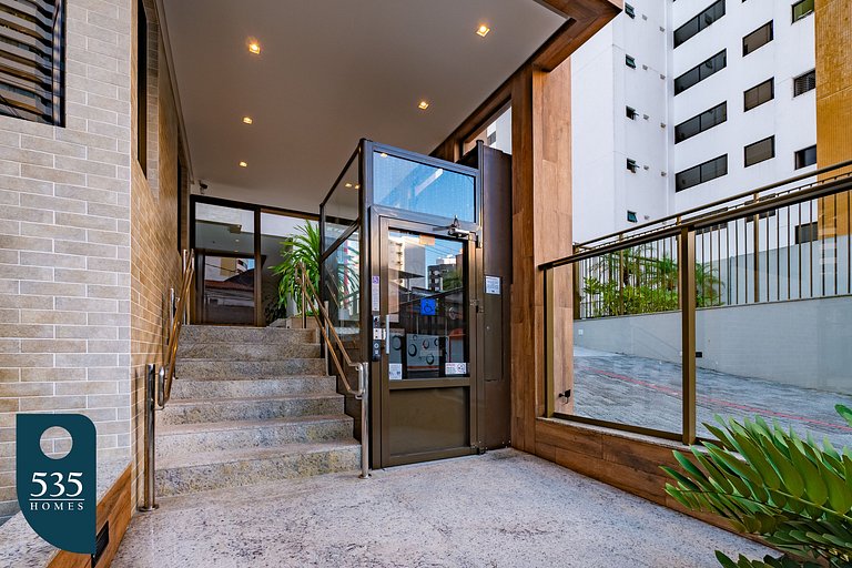 Apartment in a modern condominium in Itaigara