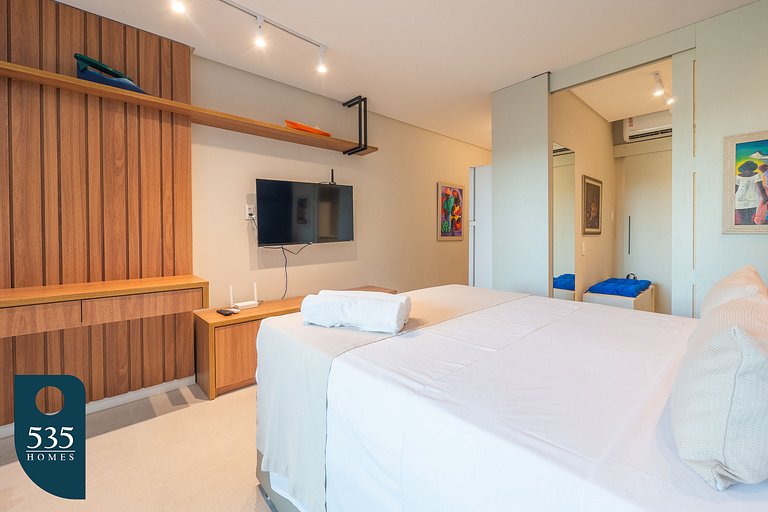 Modern Stay in a Seafront Condominium