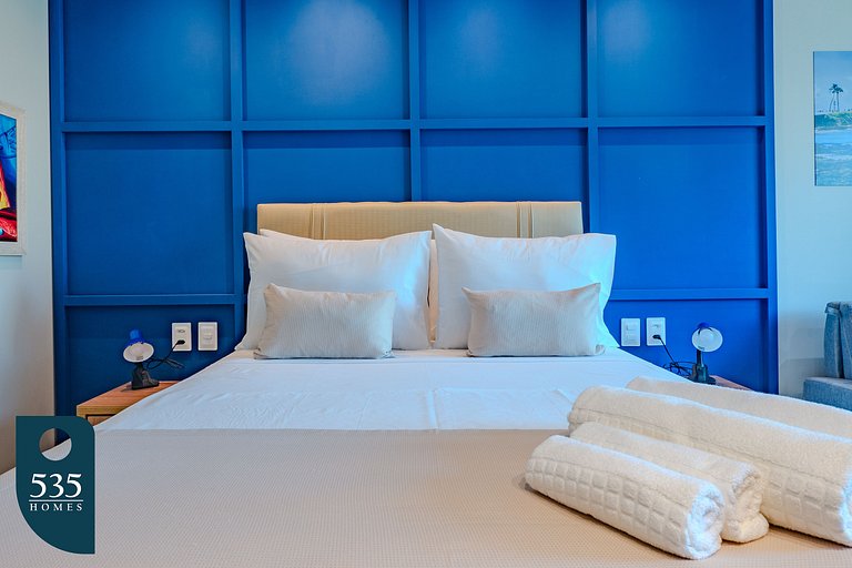 Modern Stay in a Seafront Condominium