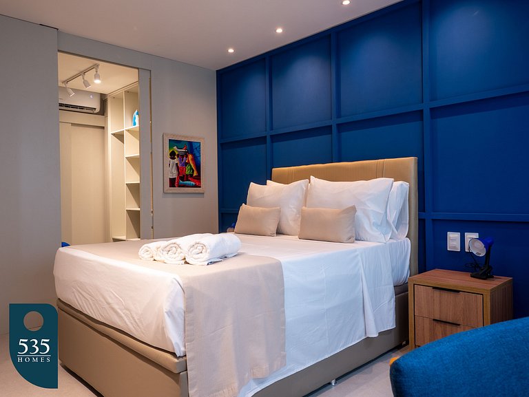 Modern Stay in a Seafront Condominium