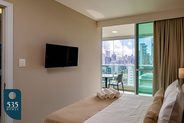 Apartamento na Barra a 200m do Farol
