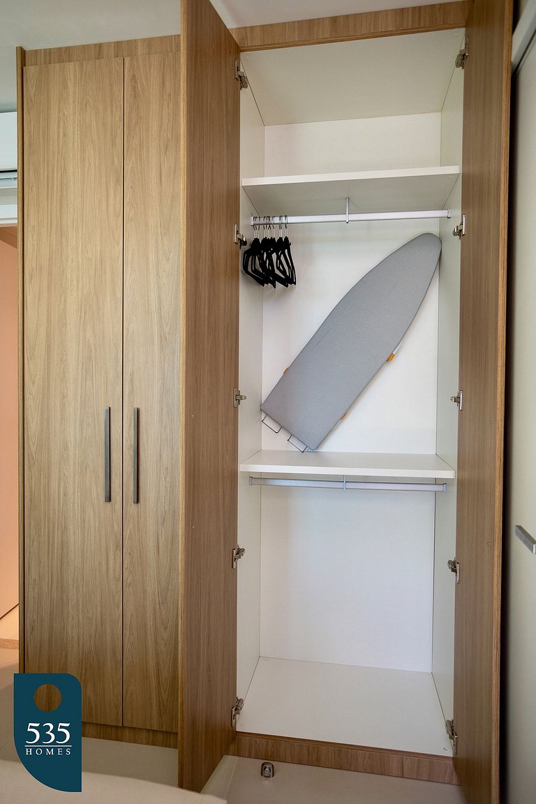 Apartamento na Barra a 200m do Farol