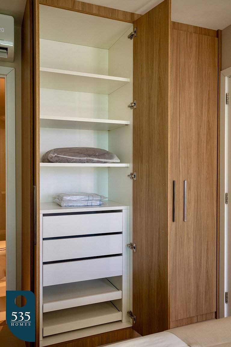 Apartamento na Barra a 200m do Farol