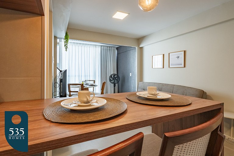 Quarto e sala na Barra a 550m do Shopping