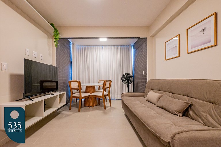 Quarto e sala na Barra a 550m do Shopping