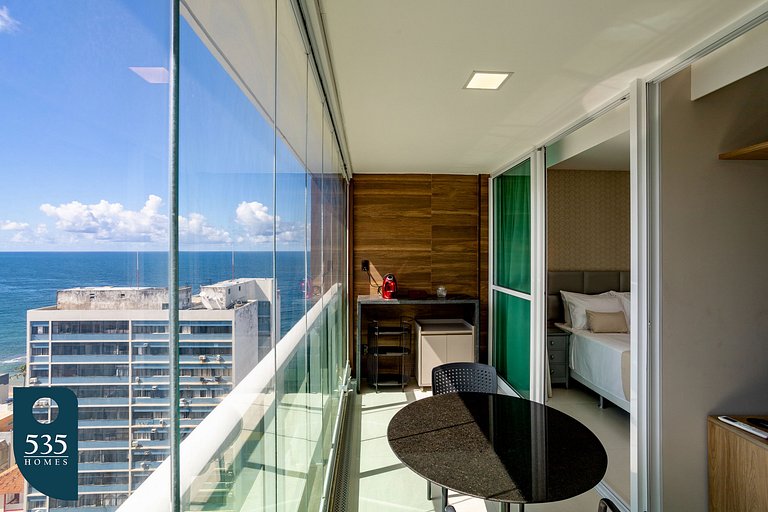 Apartamento na Barra a 200m do Farol