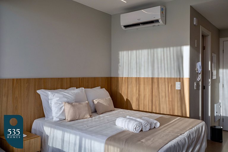 Condomínio com Piscina e Sauna no Coração da Barra