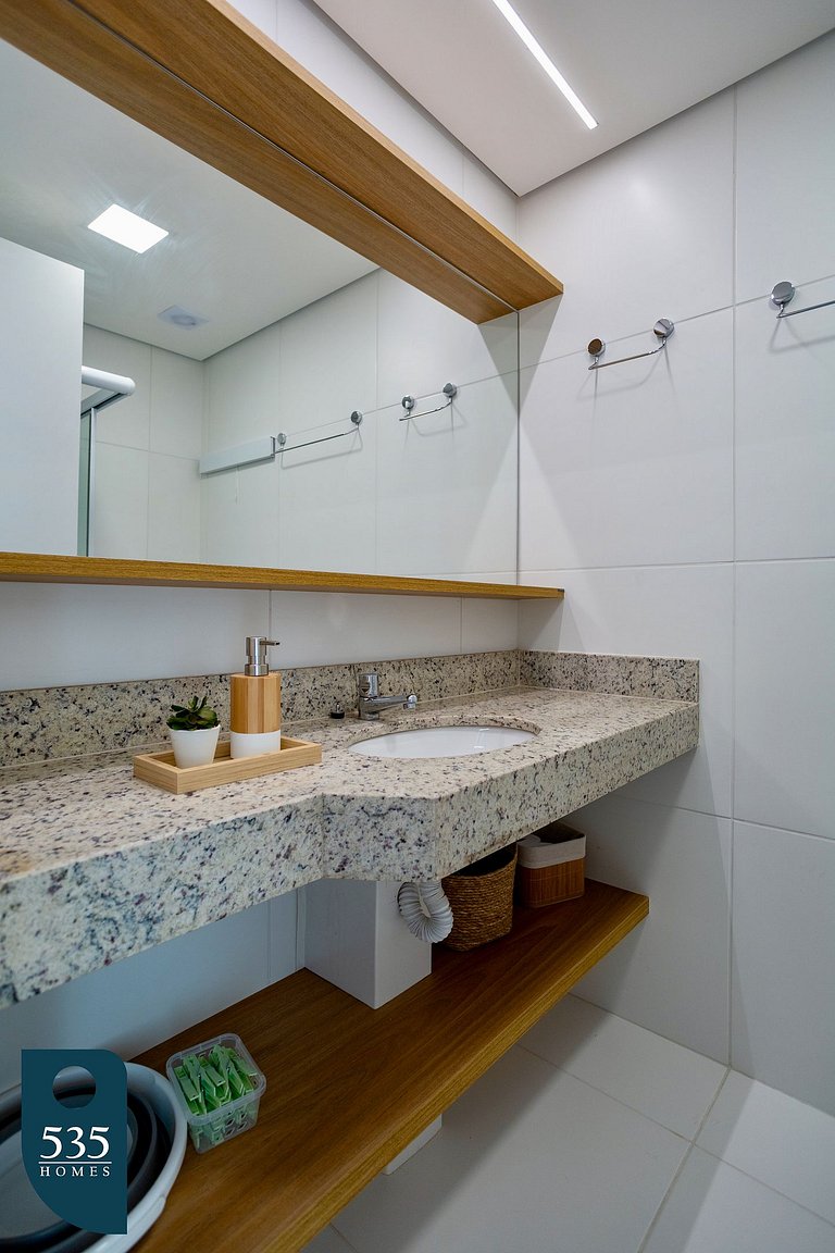 Condo with Pool and Sauna in the Heart of Barra