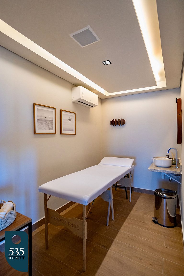 Studio in Beachfront condominium
