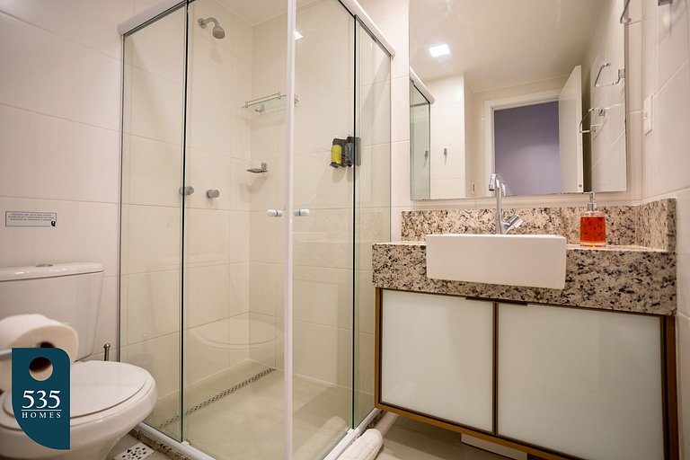 Fully Equipped 2 Bedroom with Ocean View in Barra